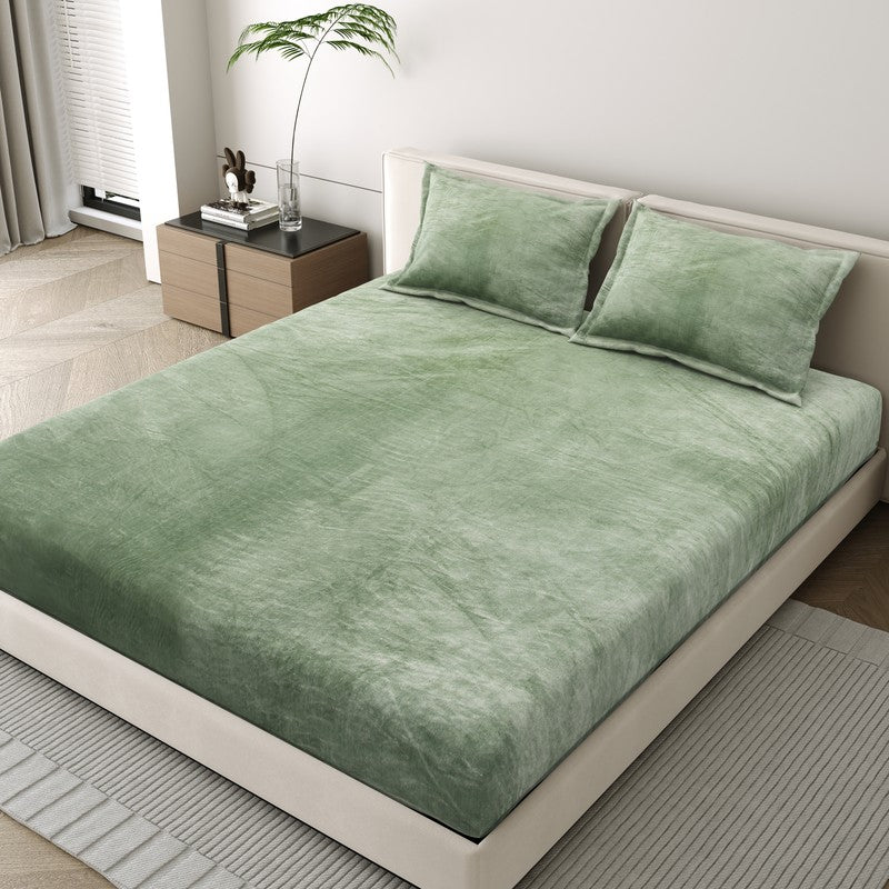 VelvetDream Woolen Bedsheet (Green) - 150 GSM