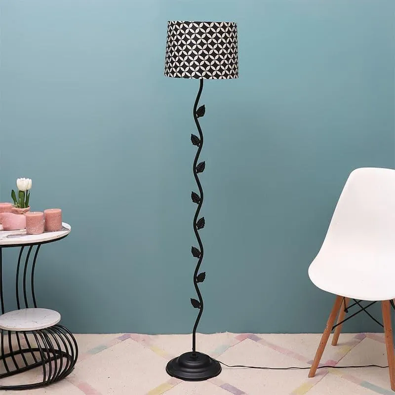 Tatania Lianas Floor Lamp media 4