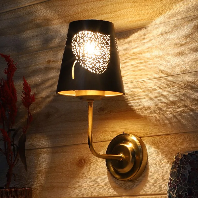 AuraCut Leaf Metal Wall Lamp media 4