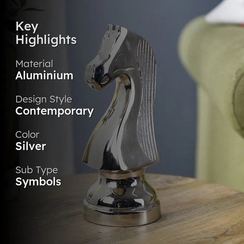 Knight Aluminum Horse Showpiece - Silver media 2