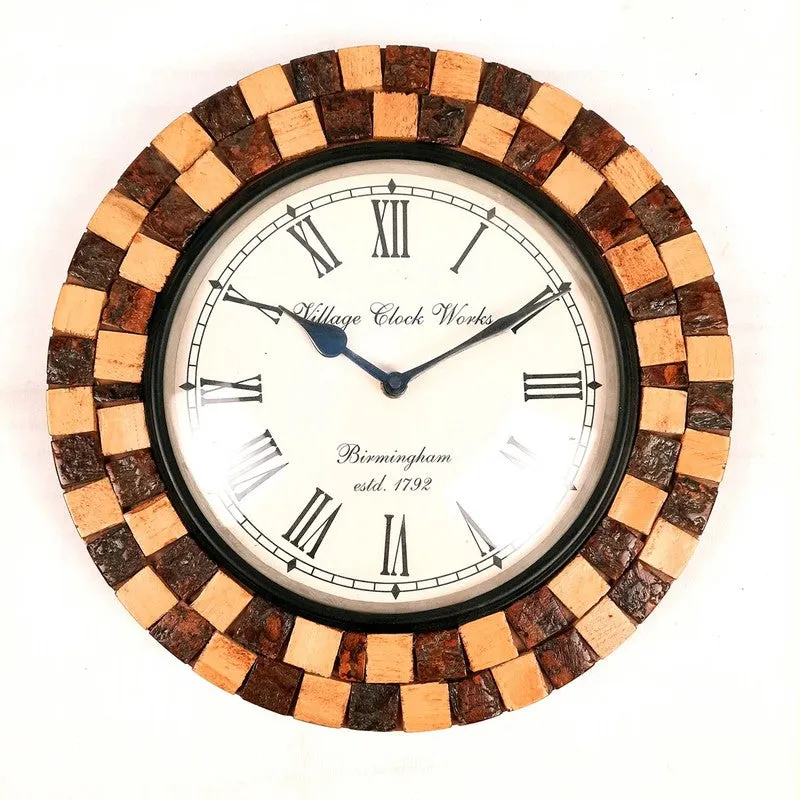 Royal Edge Dial Wooden Wall Clock media 3