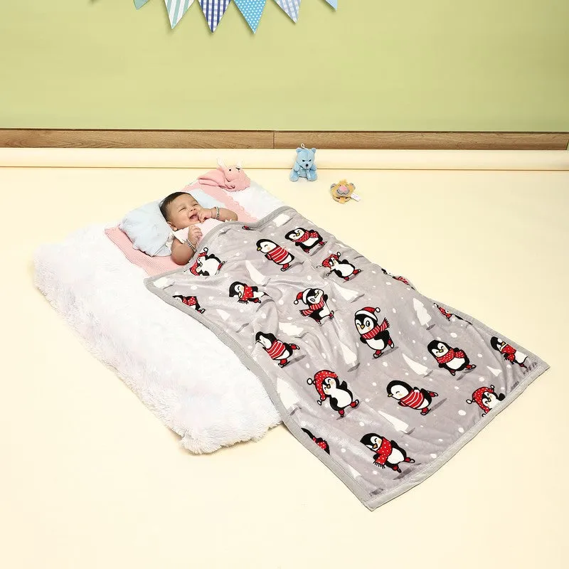 Monte Carlo Penguin Playtime Blanket (Grey) - 600 GSM media 1