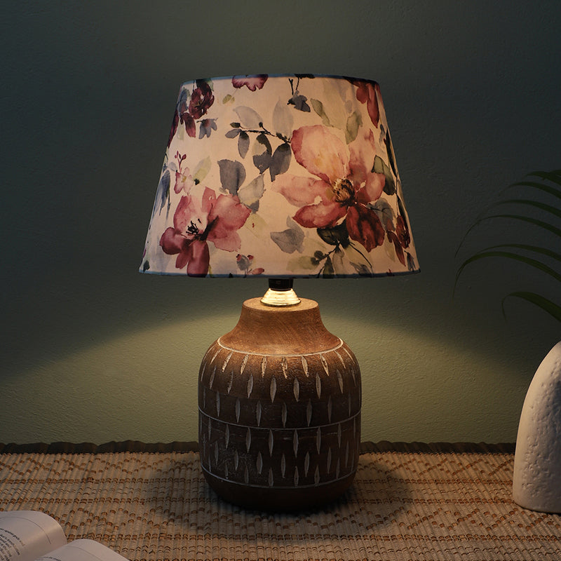 Lumikko Spire Printed Mango Wood Table Lamp - Multicolor