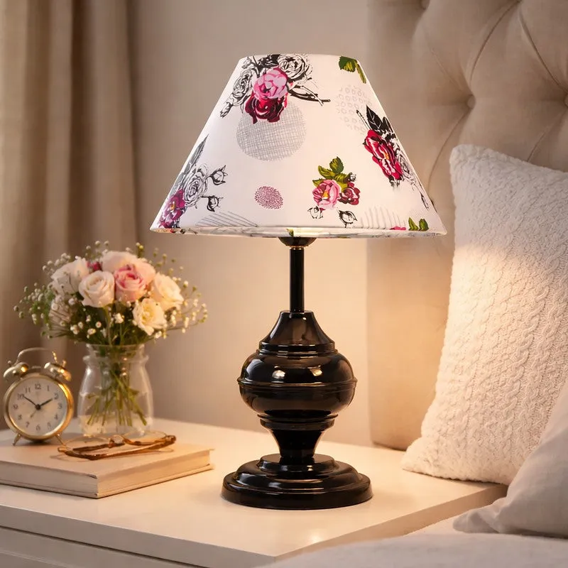 BlossomTwist Metal Table Lamp media 1