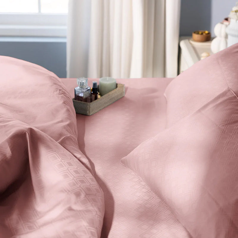 Diamond Dazz Jacquard Duvet Cover - Cameo Rose media 6