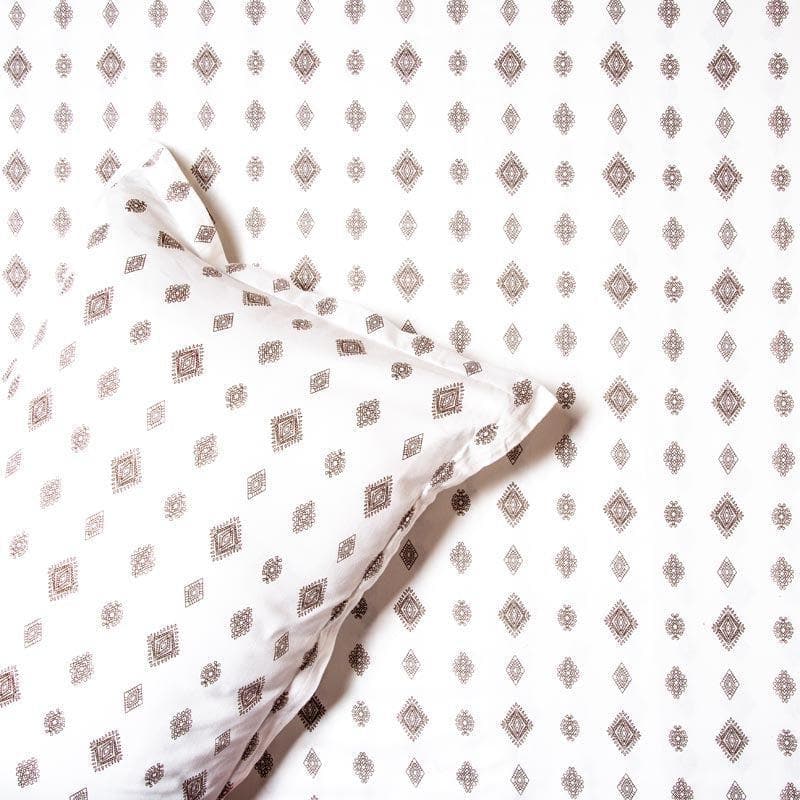 Swayam White Divinity Cotton Bedsheet - 210 TC media 4
