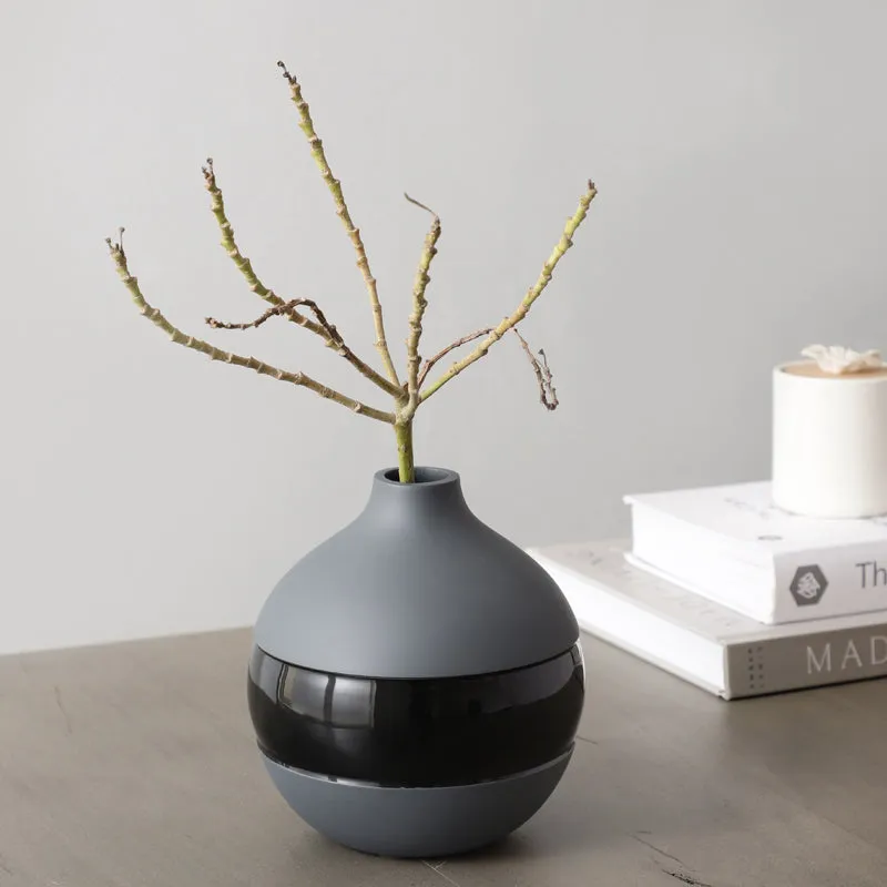 Daino Enamel Vase - Graphite media 1