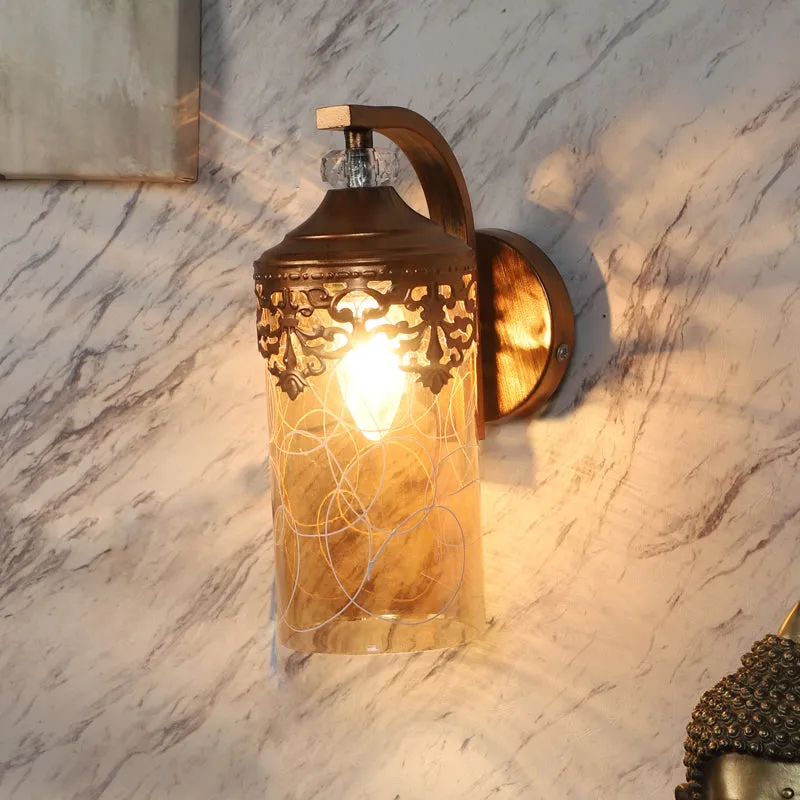 Victoria Iron Wall Lamp media 1