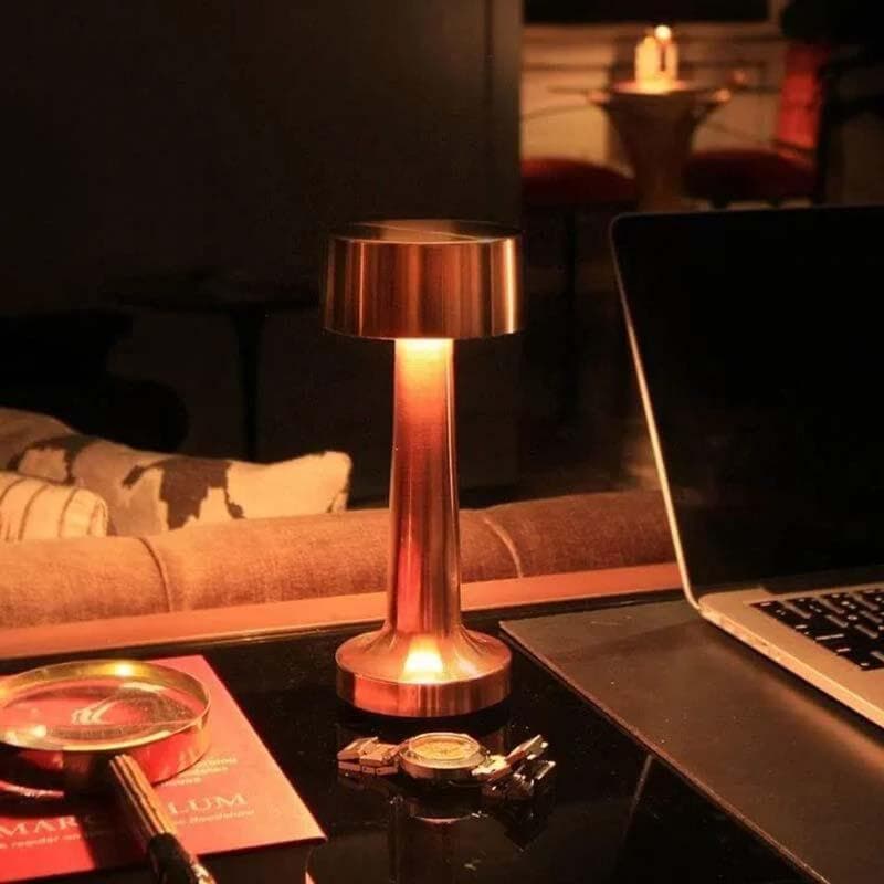 Dumble Troop Metal Table Lamp - Gold media 3