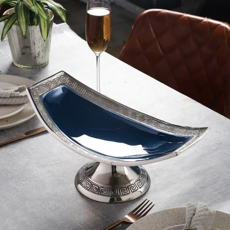 Gretal Aluminum Platter - Silver media 1