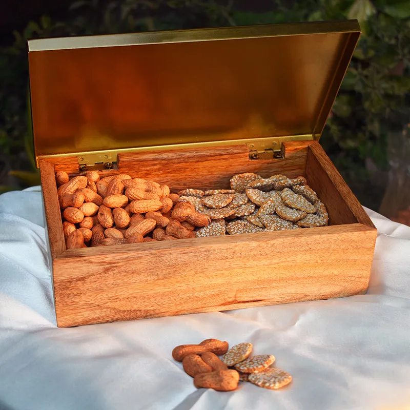 Stove Chest Wood & Agate Storage Box - White media 1