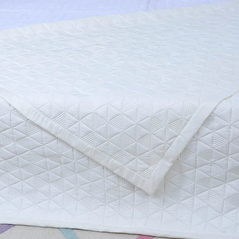 Starsia Microfiber Bedcover - White media 4