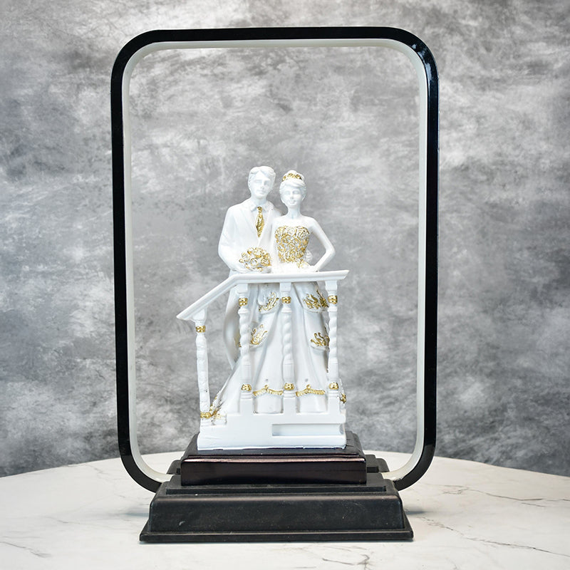 People In Love Resin Showpiece image 4