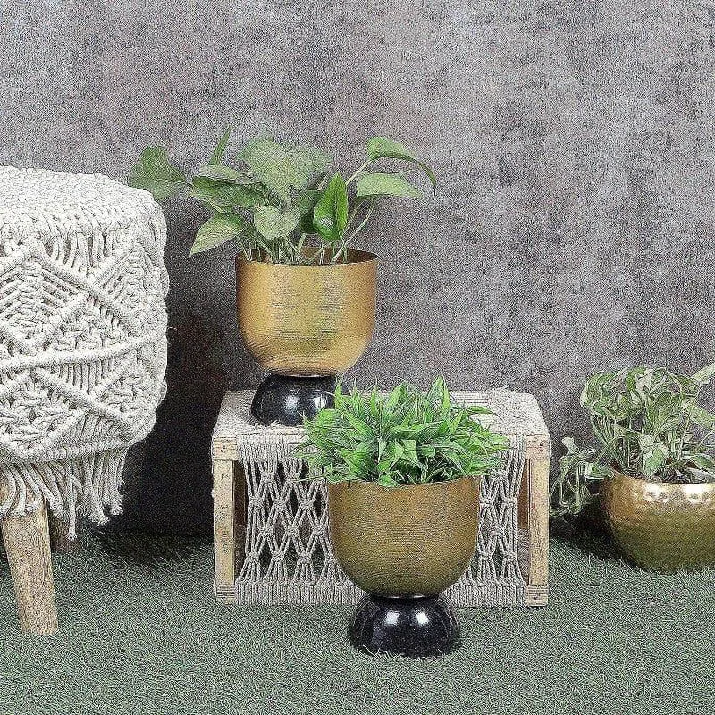 Vivaan Vena Planter - Set Of Two media 3