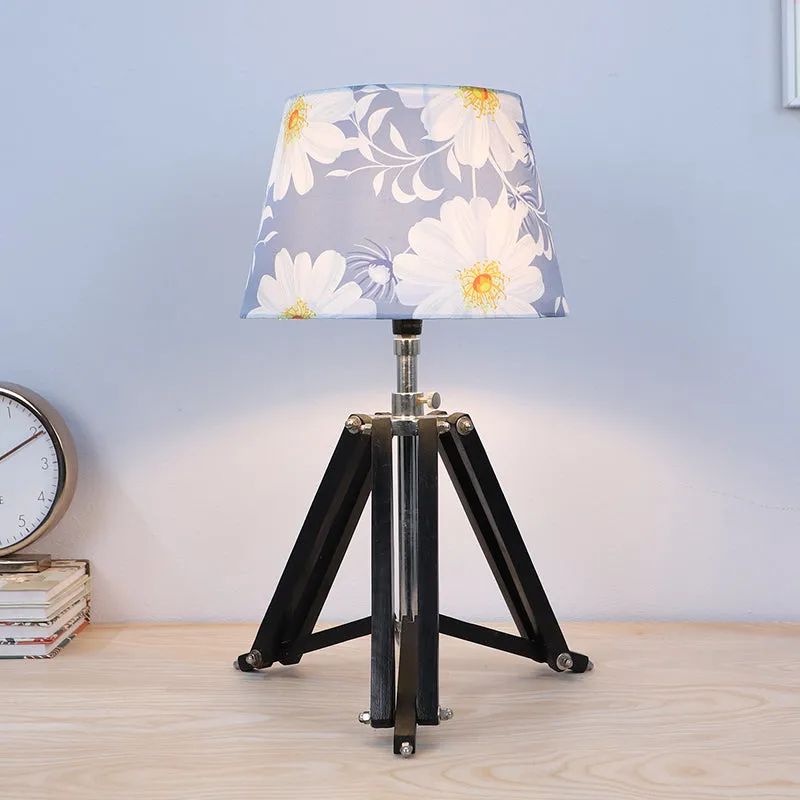 Daisy Blooms Printed Tripod Mango Wood Table Lamp - White,Blue,Black media 2