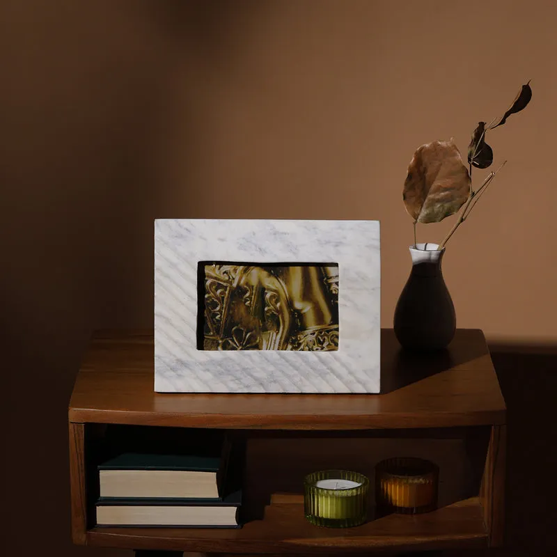 Stonelens I Photo Frame media 1
