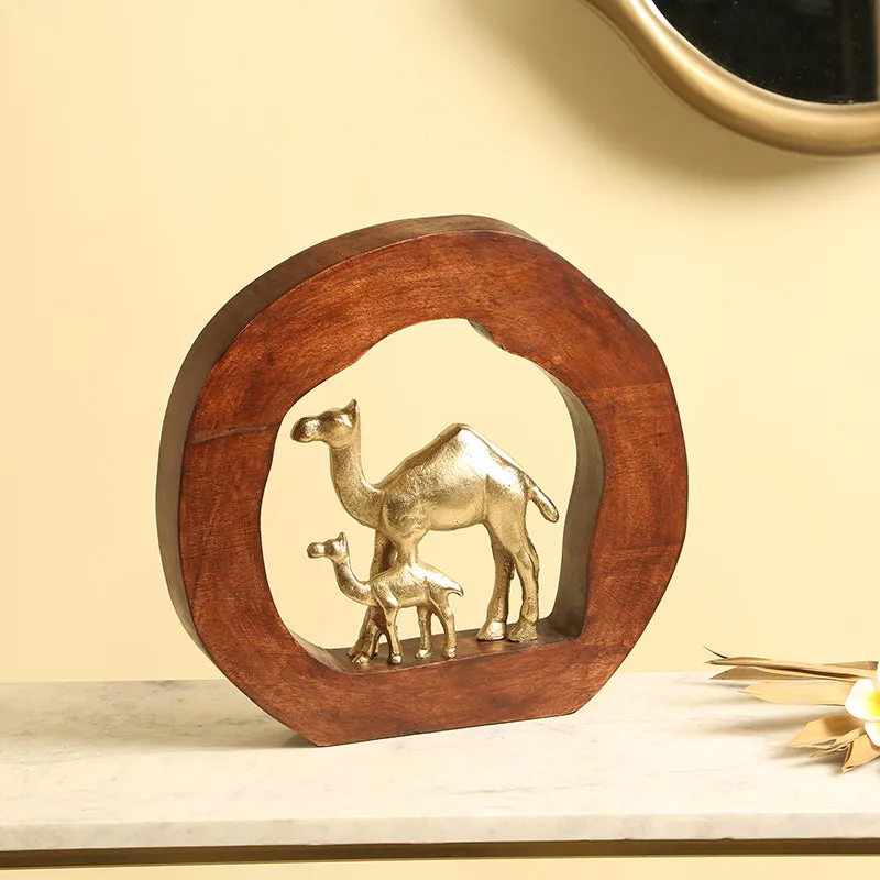 Camel Fam Showpiece media 1