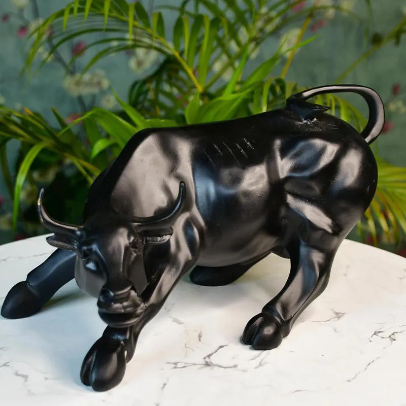 Charging Bull Showpiece media 6