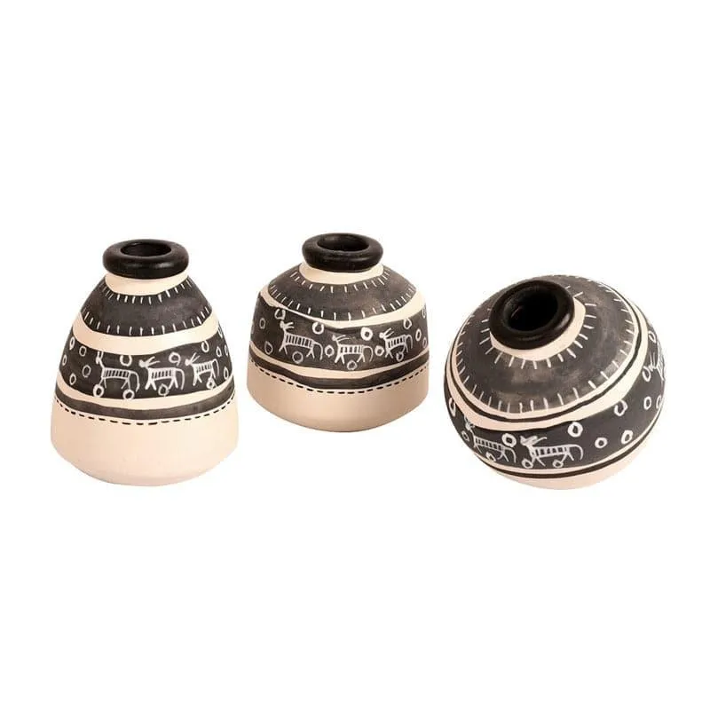Keahi Tribal Terracotta Vase - Set Of Three media 4