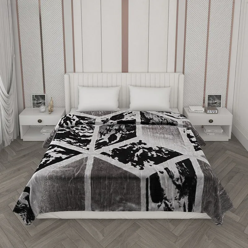 Monte Carlo Mosaic Diamond Blanket (Black) - 850 GSM media 4