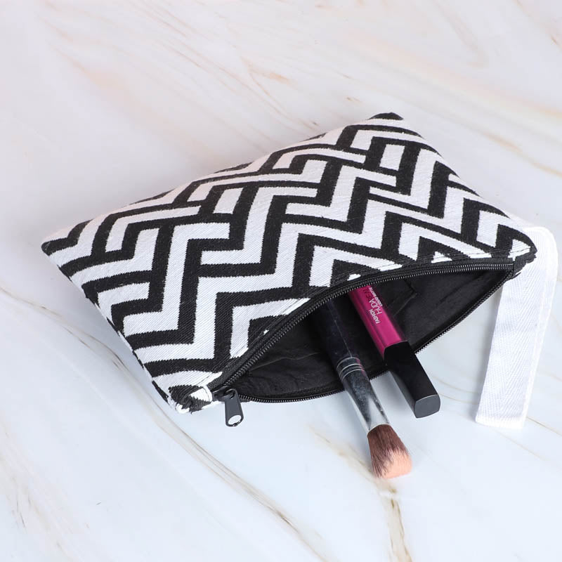 Levra Chevron Cotton Pouch media 3