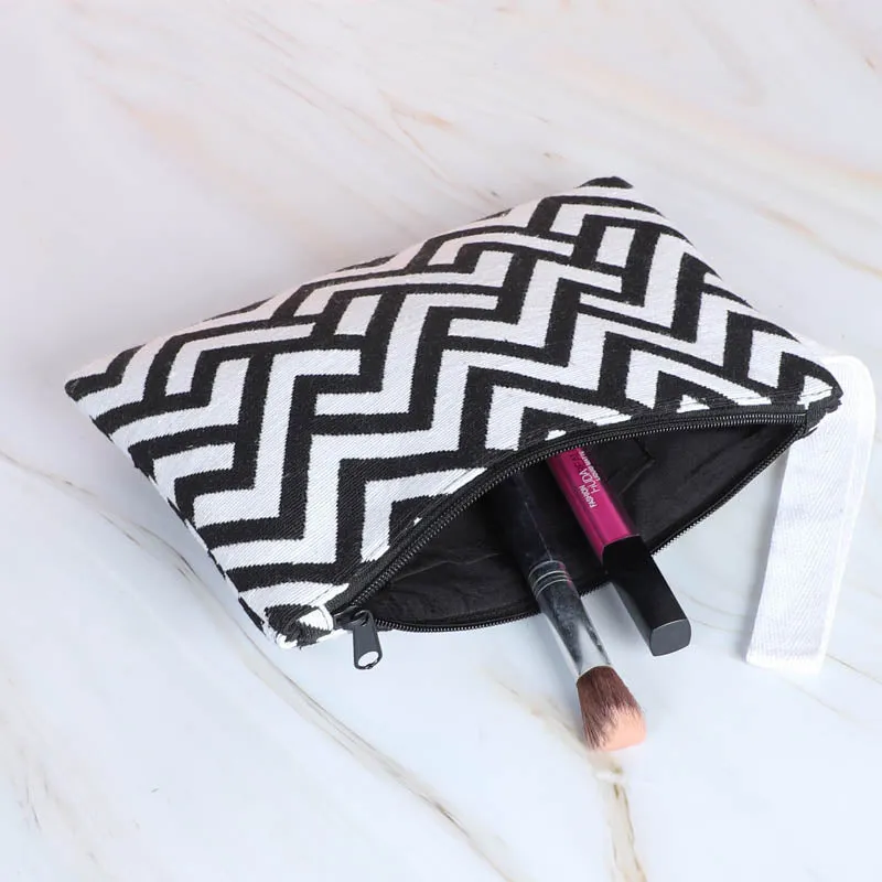 Levra Chevron Cotton Pouch media 3
