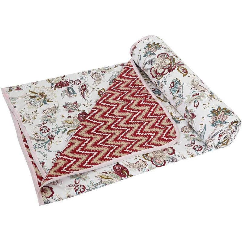 Dhara Floral Reversible Cotton Dohar (Red)  - 180 GSM media 4