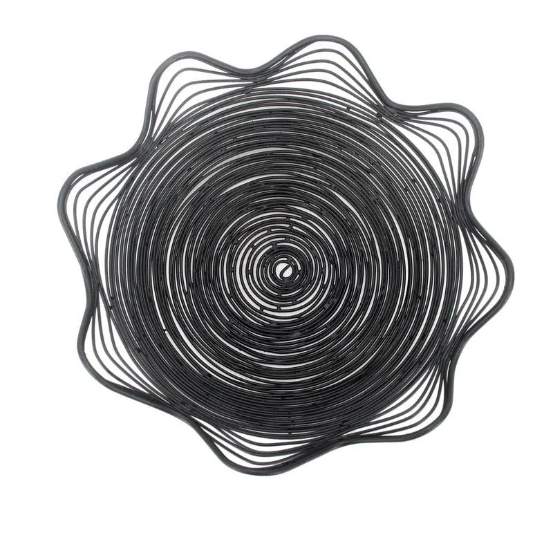 Ectora Wavy Fruit Basket media 3