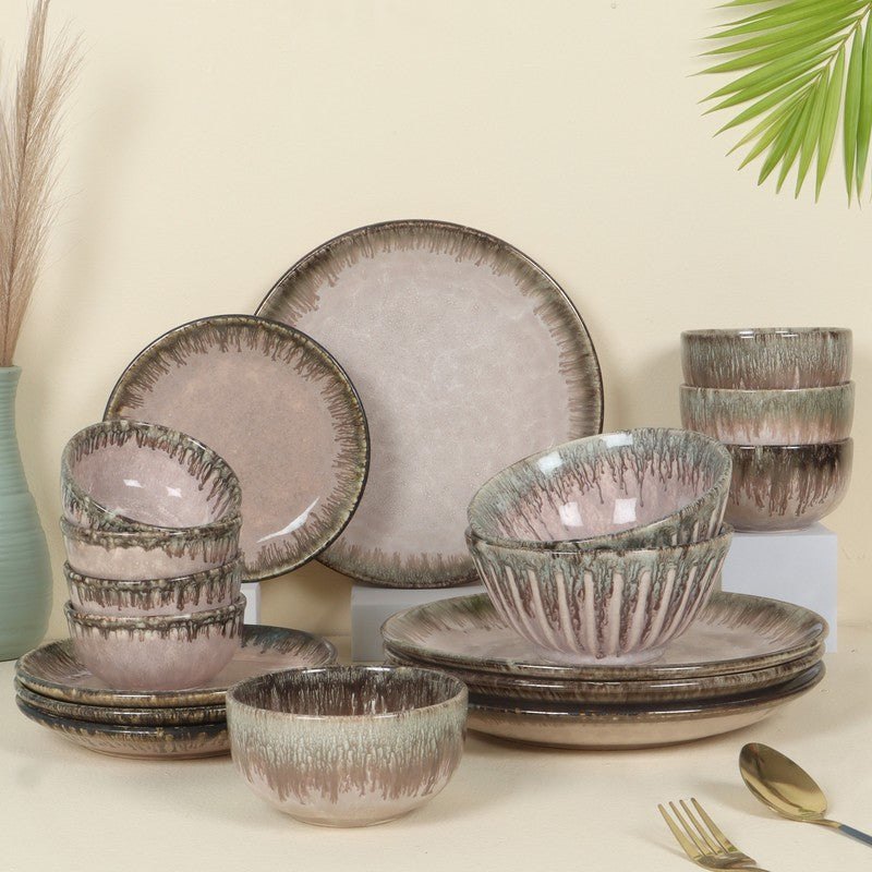 Eighteen Piece Set