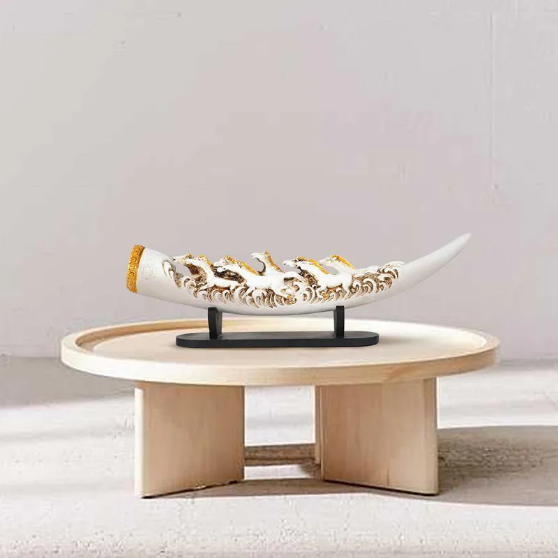 The Majestic Mane Painted Resin Showpiece media 3