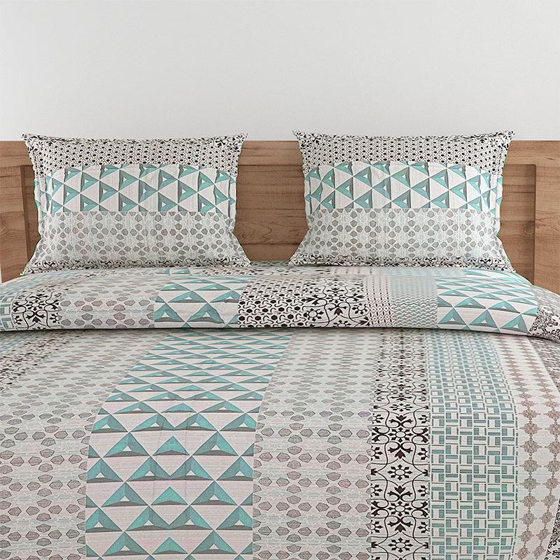 Swayam Ara Geometric Bedding Set media 3