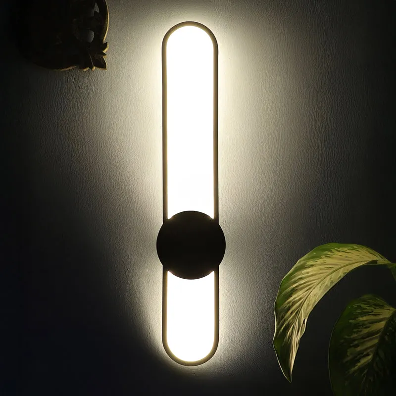 Aulis Iron Wall Lamp media 1