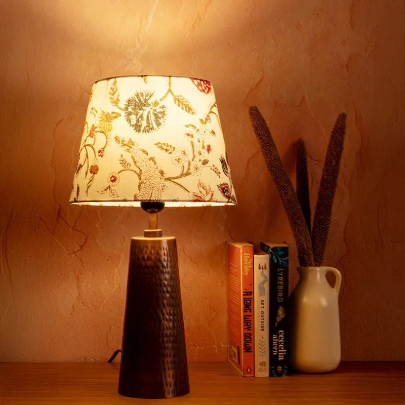 Cuppra Leaf Flora Cotton Table Lamp media 1