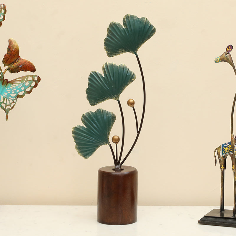 Futurist Flora Metal & Wood Showpiece