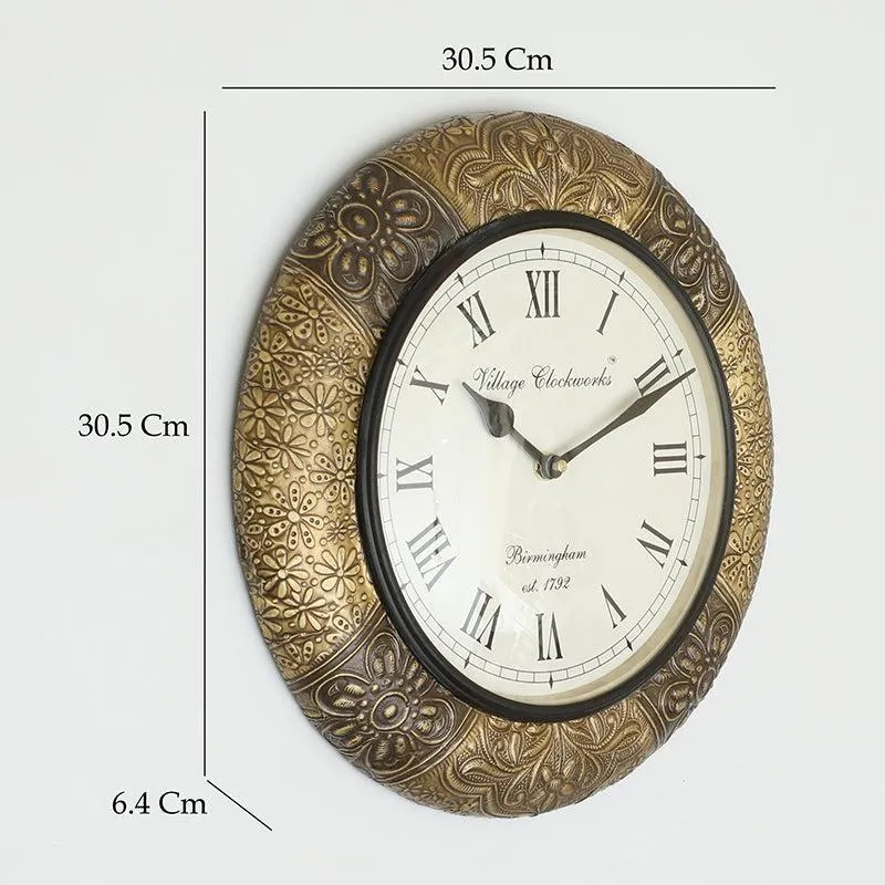 Lustrous Hour Analog Wall Clock media 5