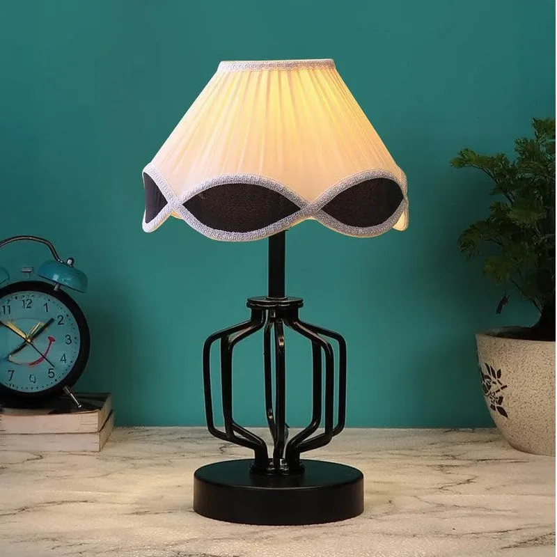Retro Metal & Fabric Table Lamp - White,Black media 1