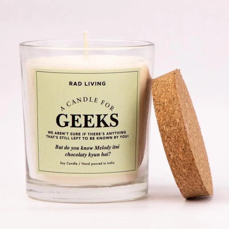 Geeks - Sweet Musk Scented Candle media 5