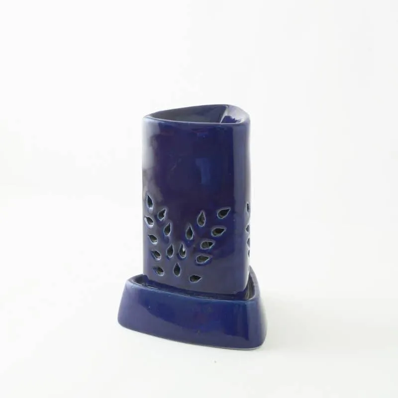 Triangle Vine Oil Diffuser - Blue media 4
