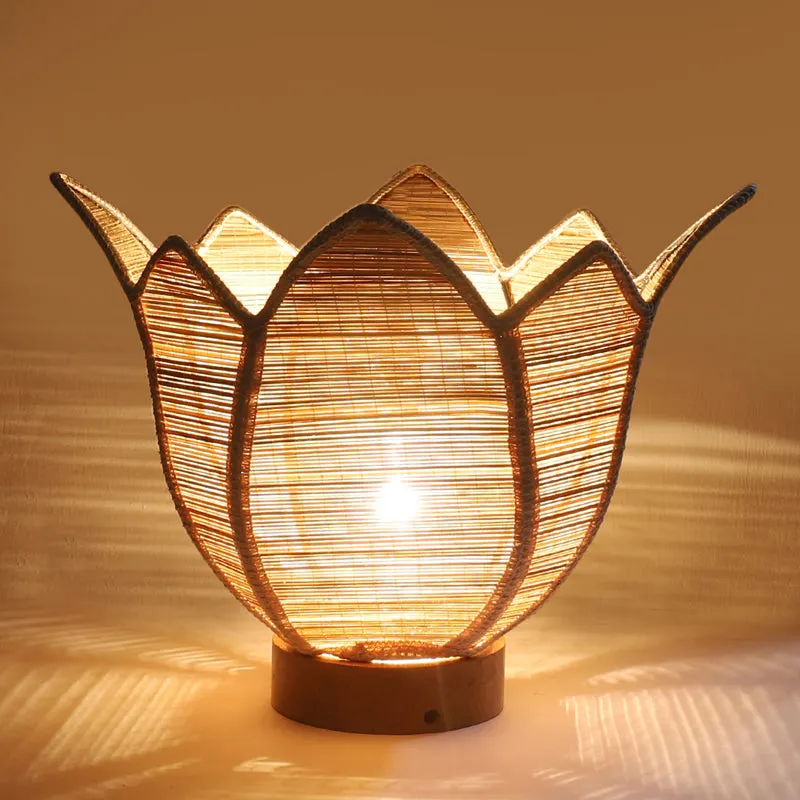 Terranox Bamboo Petal Curve Table Lamp - Beige media 5
