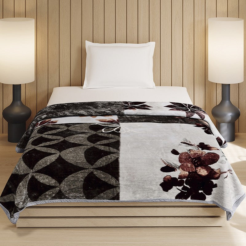 Monte Carlo Midnight Mosaic Blanket (Black) - 540 GSM