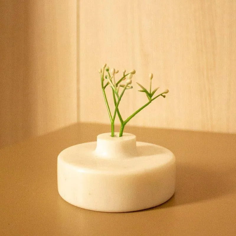 Oribelle Marble Vase media 1