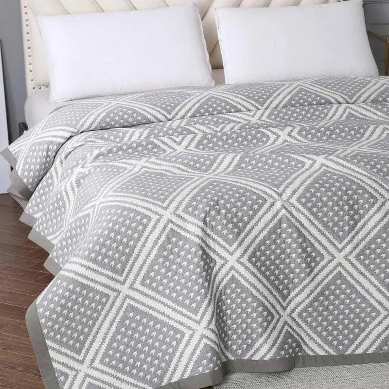 Angular Oasis Bedcover media 6