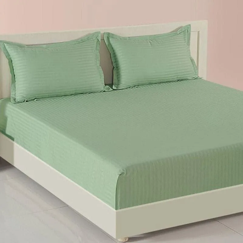 Swayam Aamodh Solid Cotton Bedsheet (Green) - 400 TC media 3