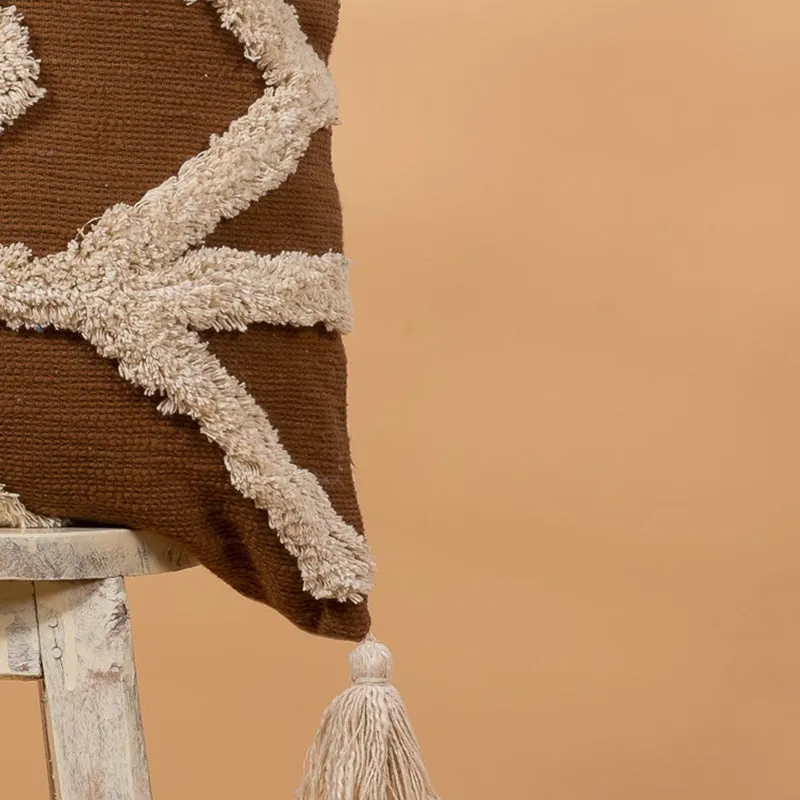 Rustveil Tufted Cushion Cover media 3