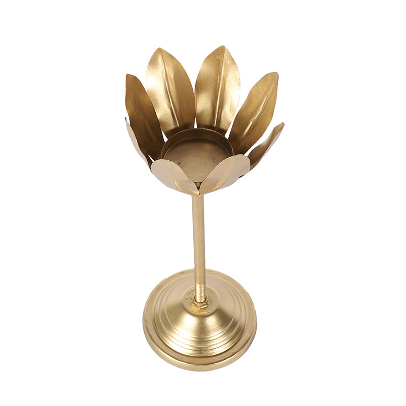 Lotus Lumière Candle Holder - Set Of Three media 3
