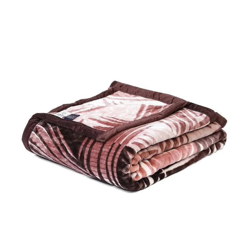 Monte Carlo Blush Oasis Blanket - 550 GSM media 5