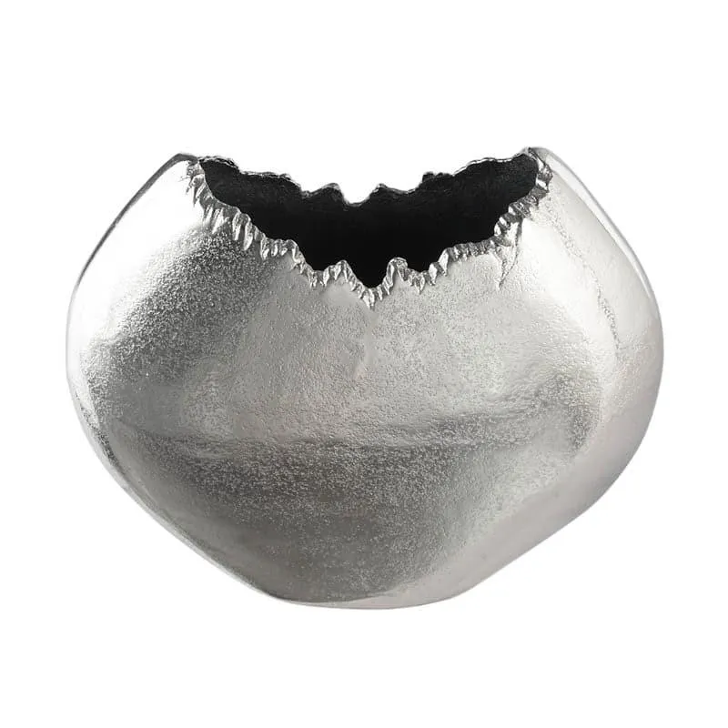 Silver Hilta Vase media 4