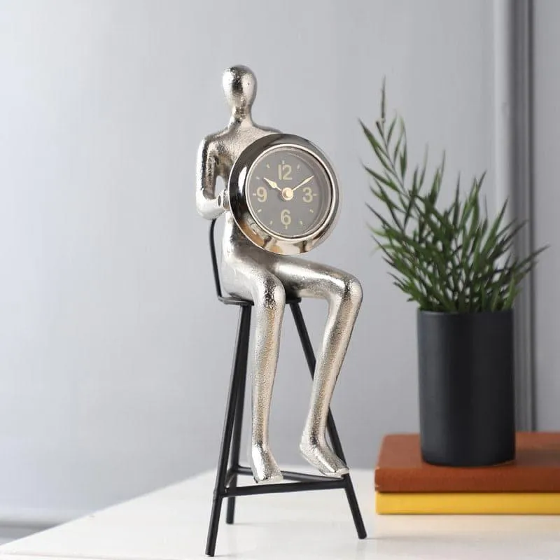 Character Table Clock - Silver media 1