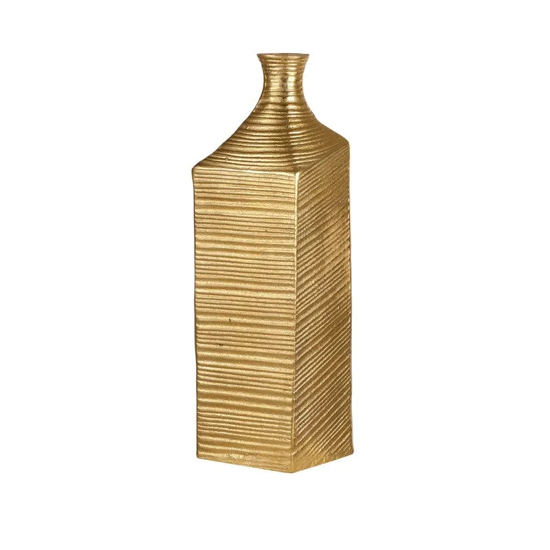 Vinara Aluminium Vase - Gold media 3