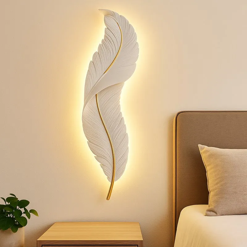 Feathera Metal Wall Lamp media 1